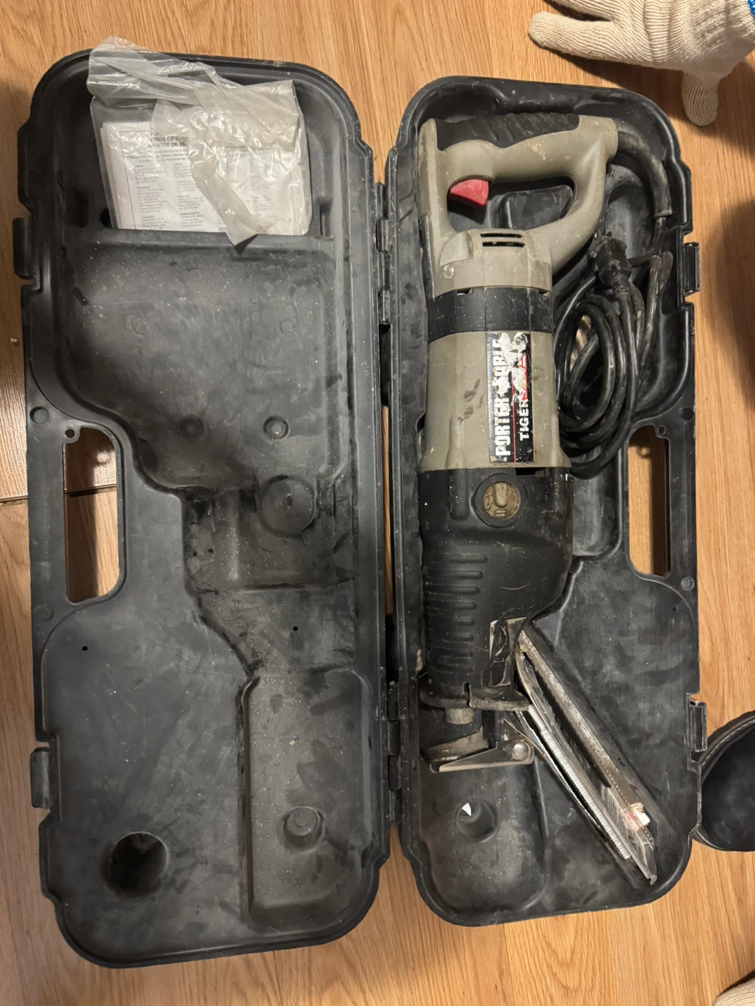 Porter Cable Tiger Saw Reciprocating Saw with Case - photo 2