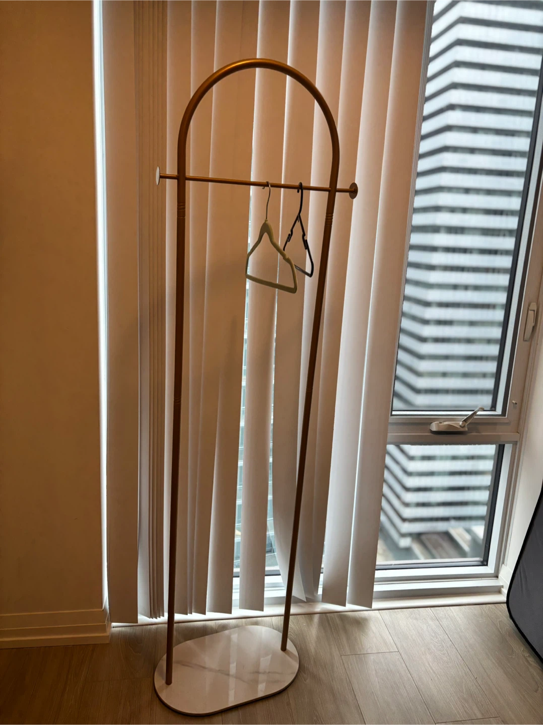 Gold Arch Garment Rack with Marble Base - photo 3