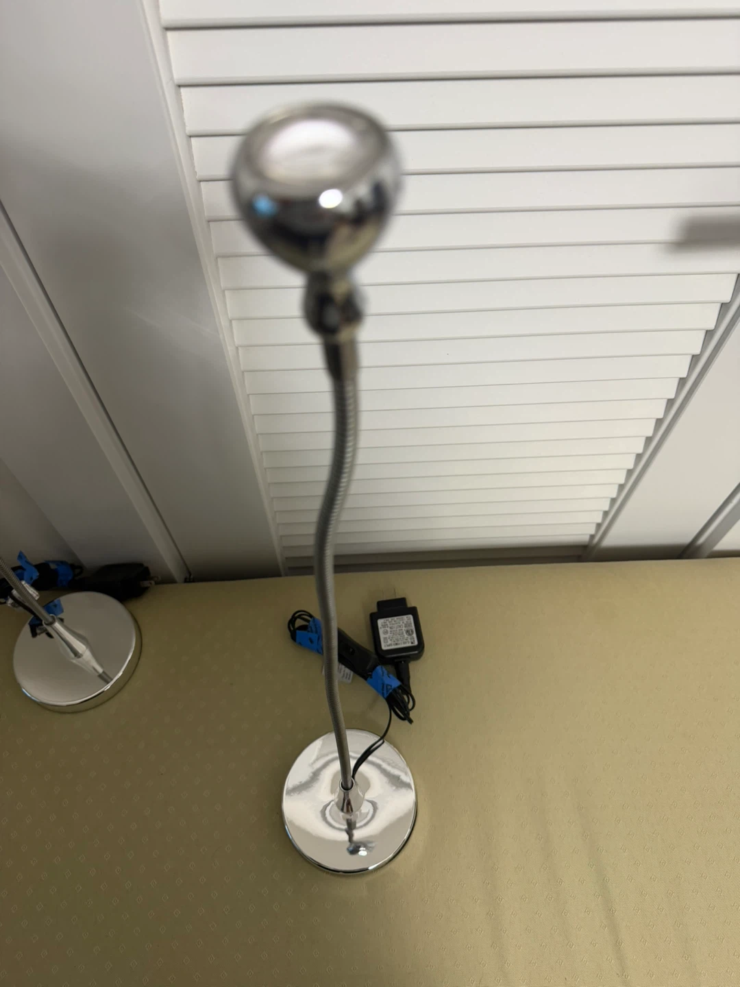 Gooseneck Desk Lamp with LED Light - photo 2