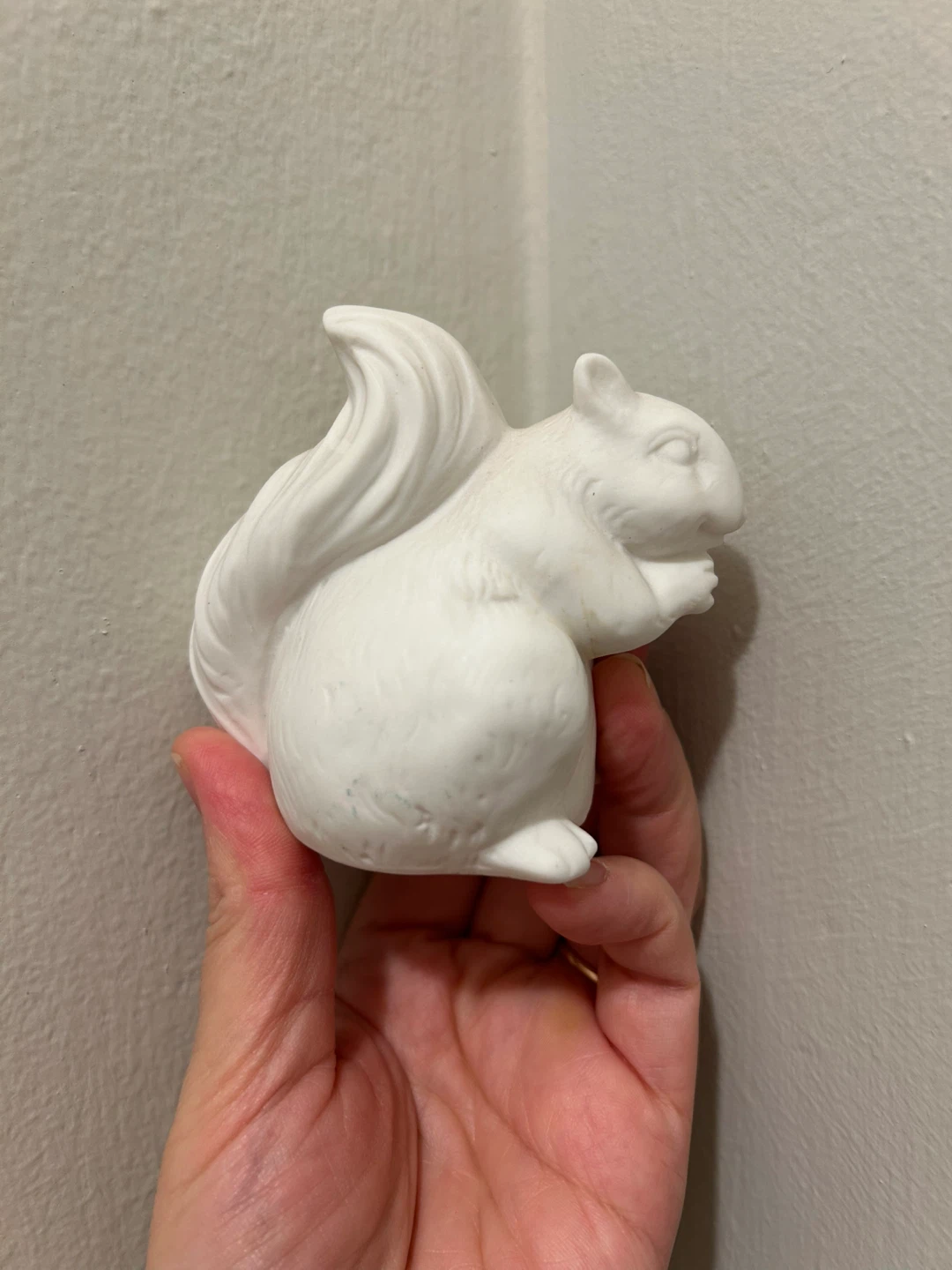 Cute Light-Up Ceramic Squirrel Figurine - Great Condition - photo 2