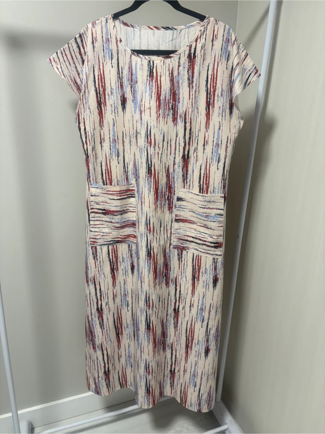 Robe à poches avec imprimé abstrait
