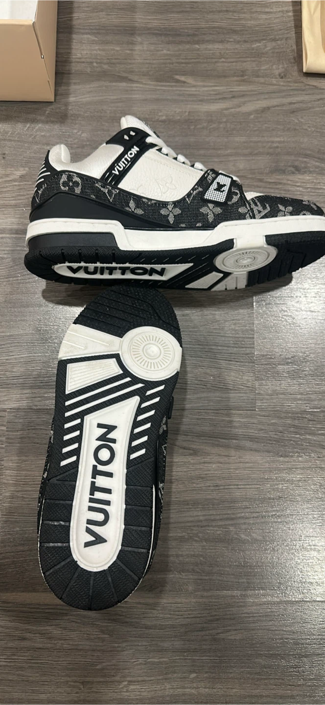 Sneakers - photo 2