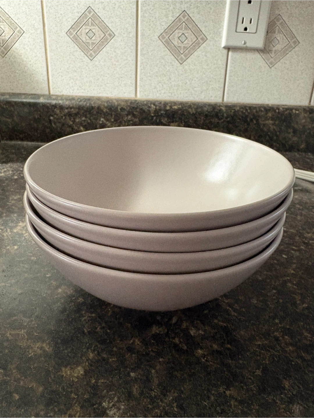 Set of 4 IKEA Pasta Bowls and 2 plates and glasses - photo 3