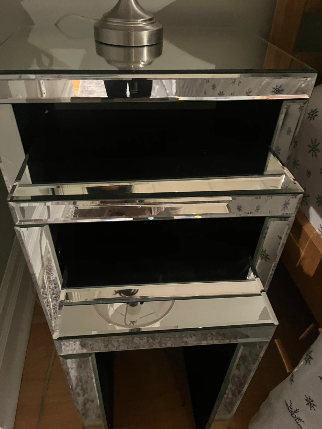 Mirrored nesting tables - photo 2