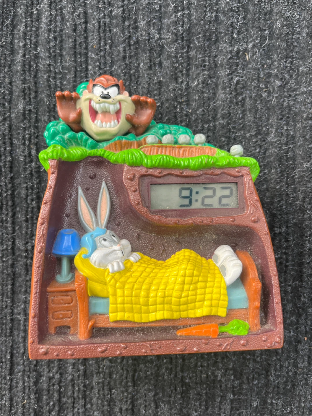 Warner Bros. Looney Tunes Bugs Bunny Alarm Clock