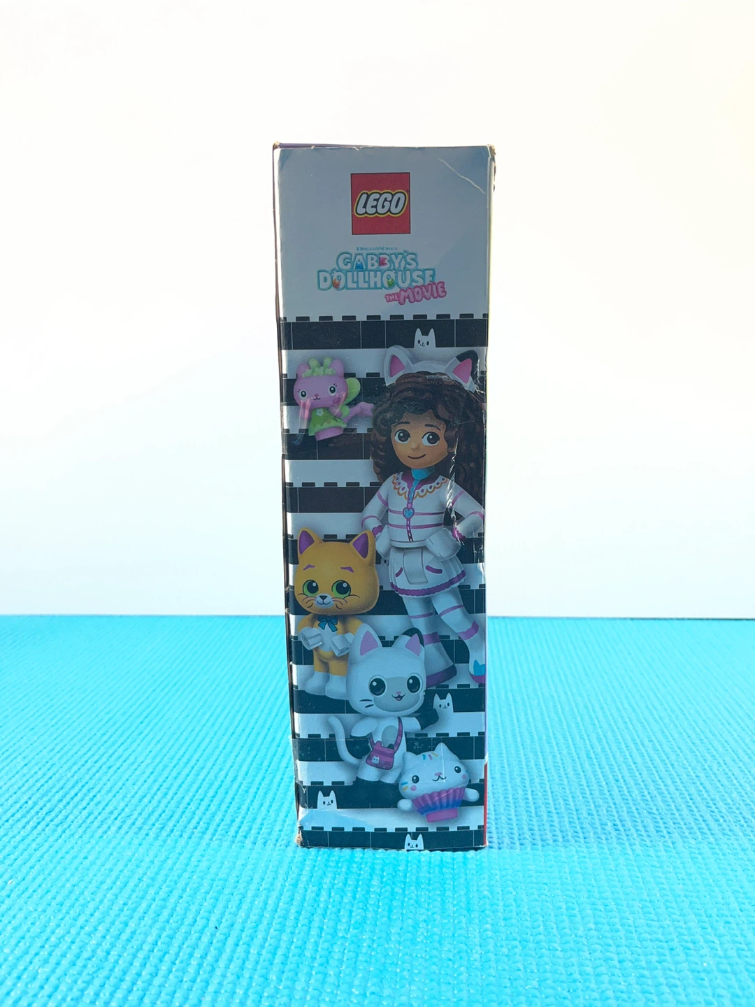 LEGO Gabby's Dollhouse Sweet Treat Mountain & Kitty Garden 11205 - photo 4