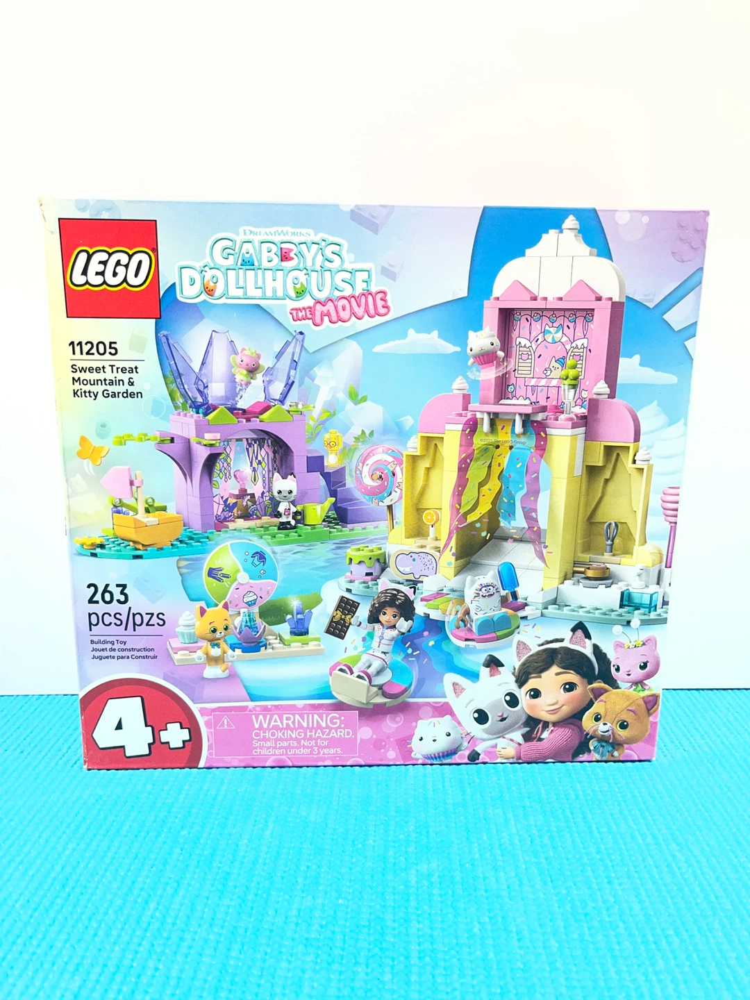LEGO Gabby's Dollhouse Sweet Treat Mountain & Kitty Garden 11205