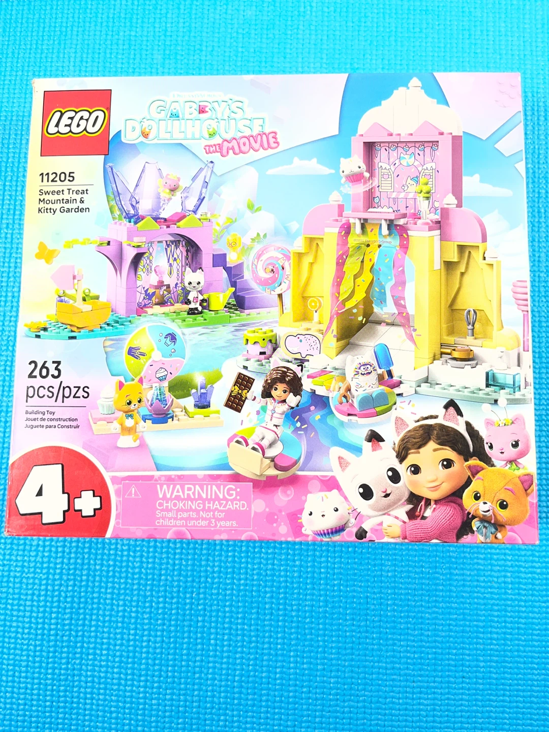 LEGO Gabby's Dollhouse Sweet Treat Mountain & Kitty Garden 11205 - photo 5