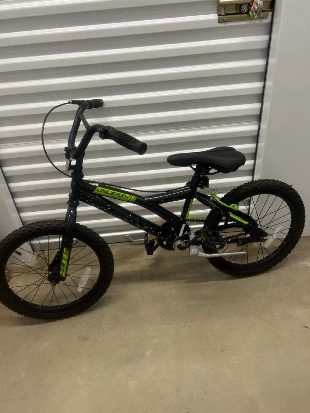 HUFFY "UNLEASH" BMX Bike
