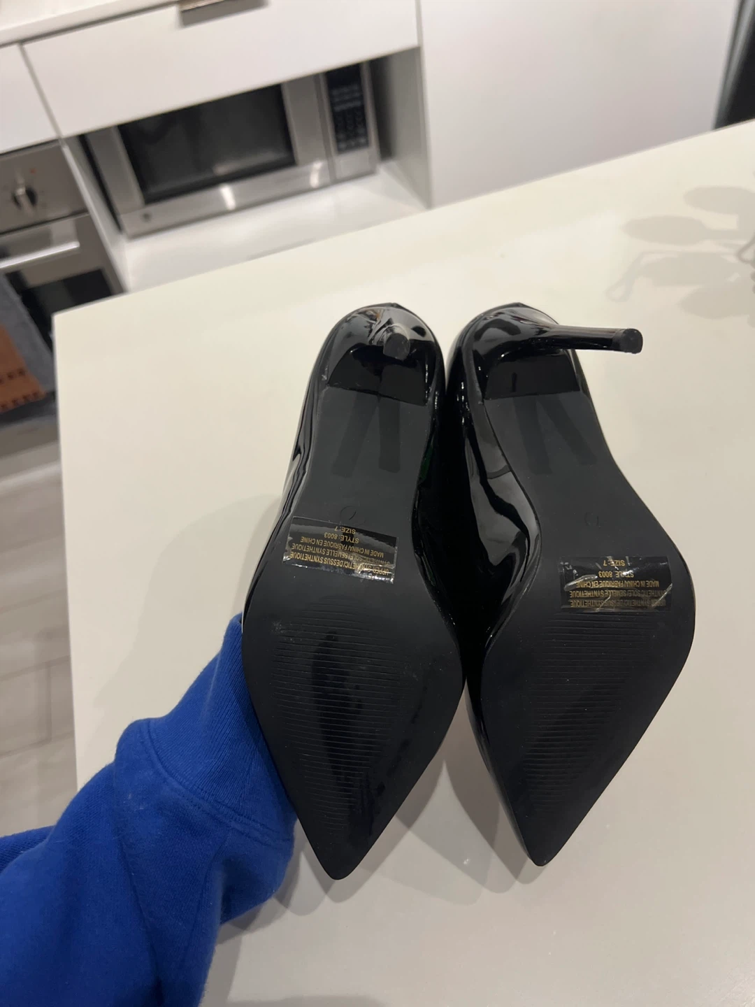 New Black Patent Pointed Toe Heels - Size 7 - photo 3