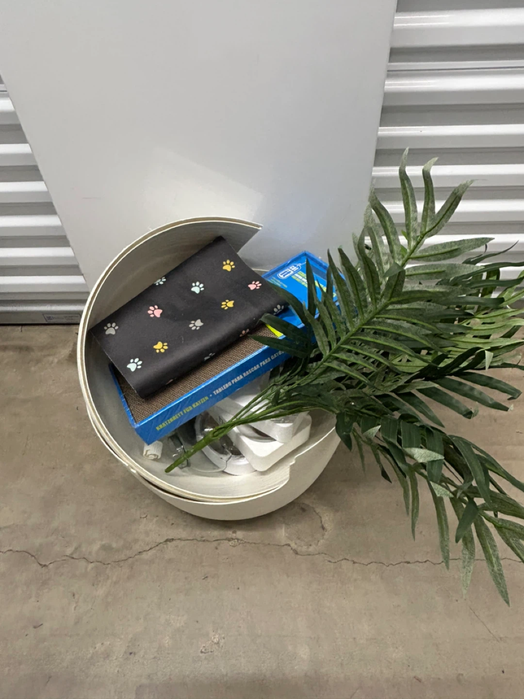 Cat Litter Box and Accessories Set - photo 3