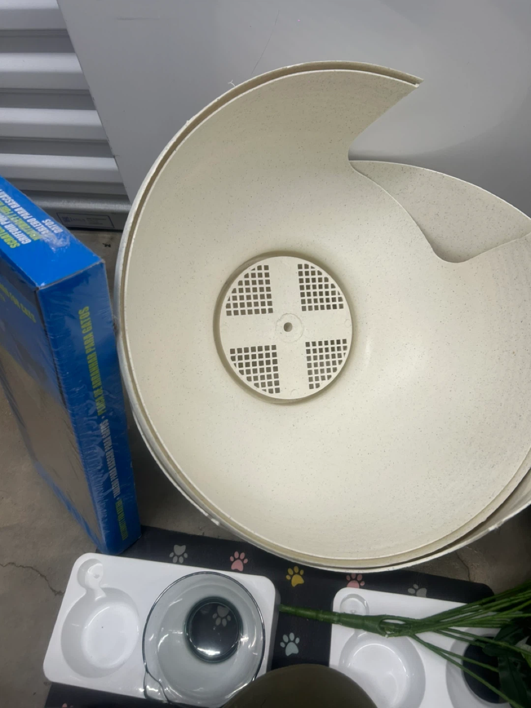 Cat Litter Box and Accessories Set - photo 4