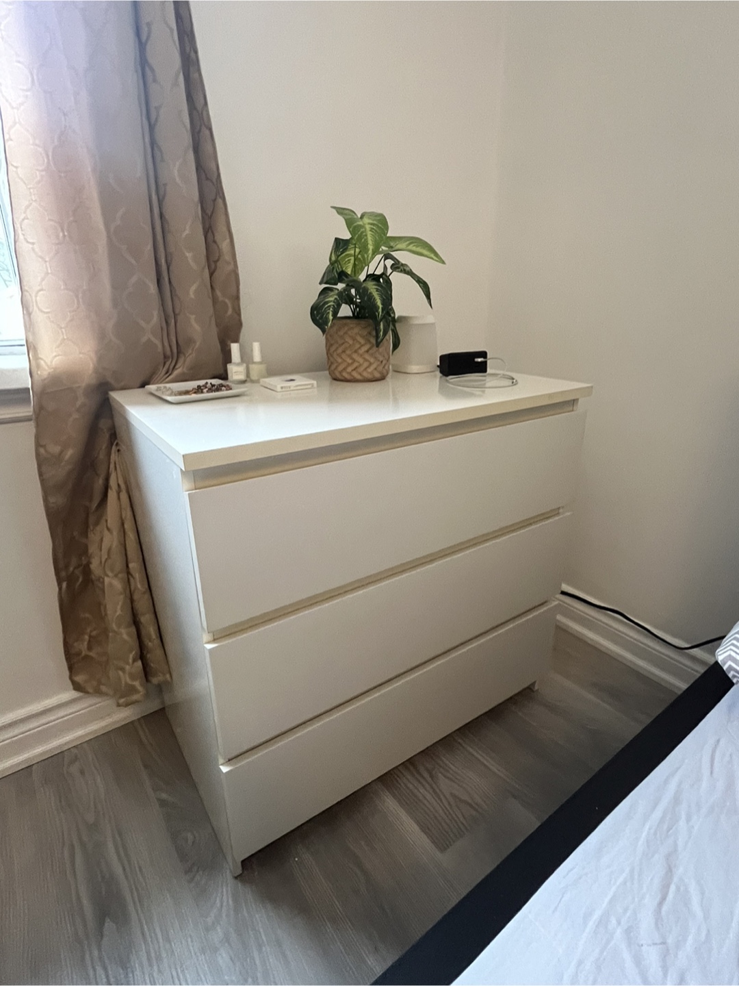 IKEA MALM 3-Drawer Chest - photo 3