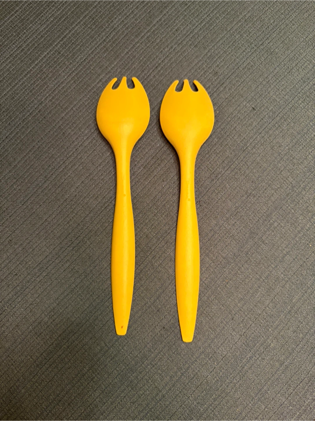 Tupperware Salad Servers Set - Yellow - photo 2