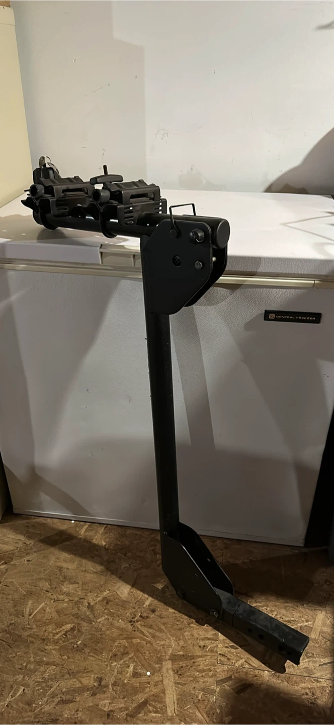 Sportrack Hitch Mount Bike Rack with keys