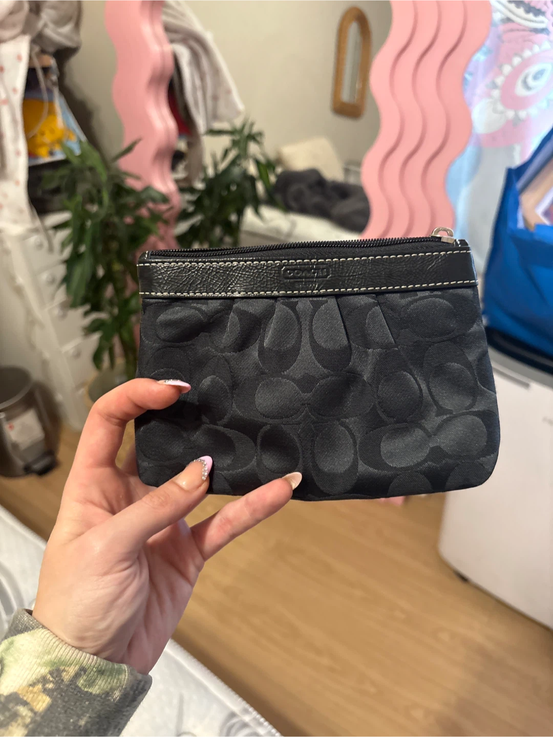 Coach Black Signature C Pouch wallet