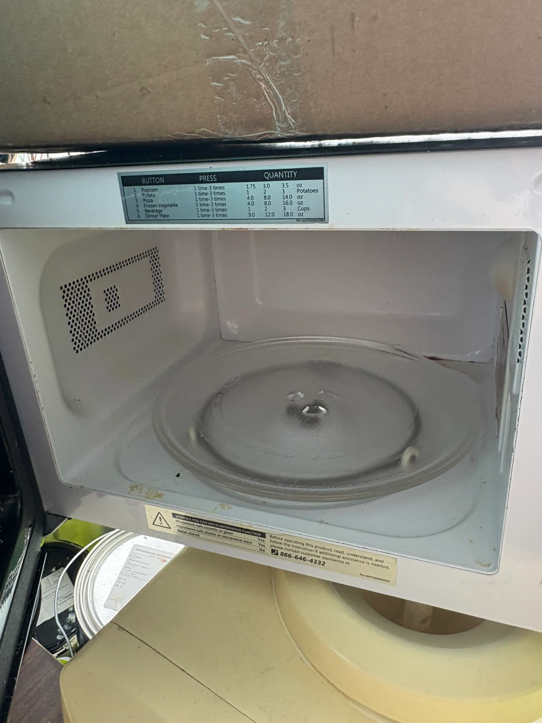 Comfee Microwave Oven - photo 4