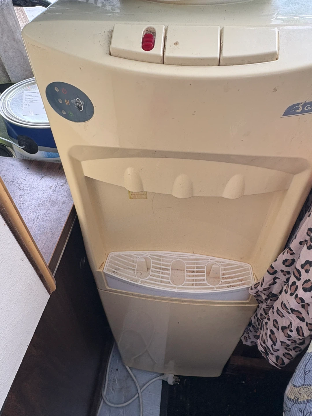 Comfee Microwave Oven - photo 2