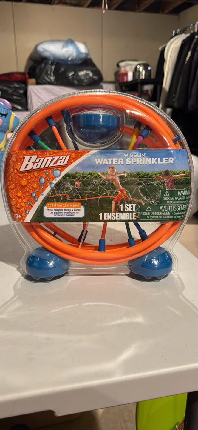 Banzai Wrigglin' Water Sprinkler