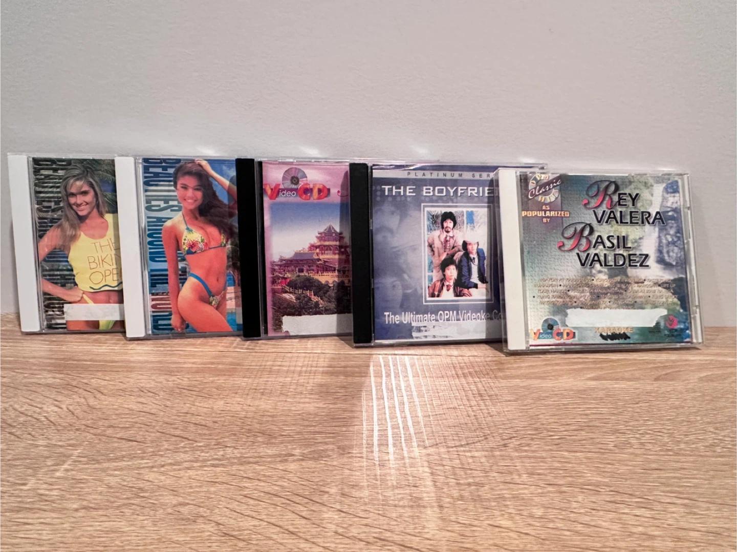 Collection of Karaoke VCDs Various Filipino Artists - photo 2