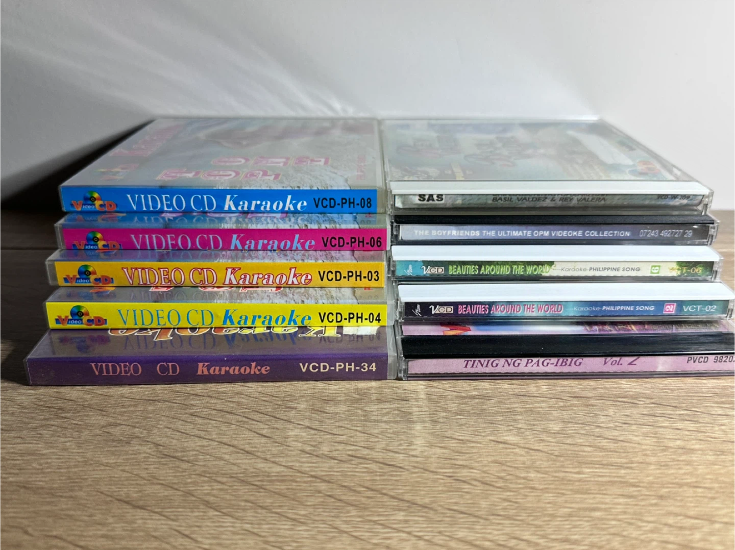 Collection of Karaoke VCDs Various Filipino Artists - photo 3