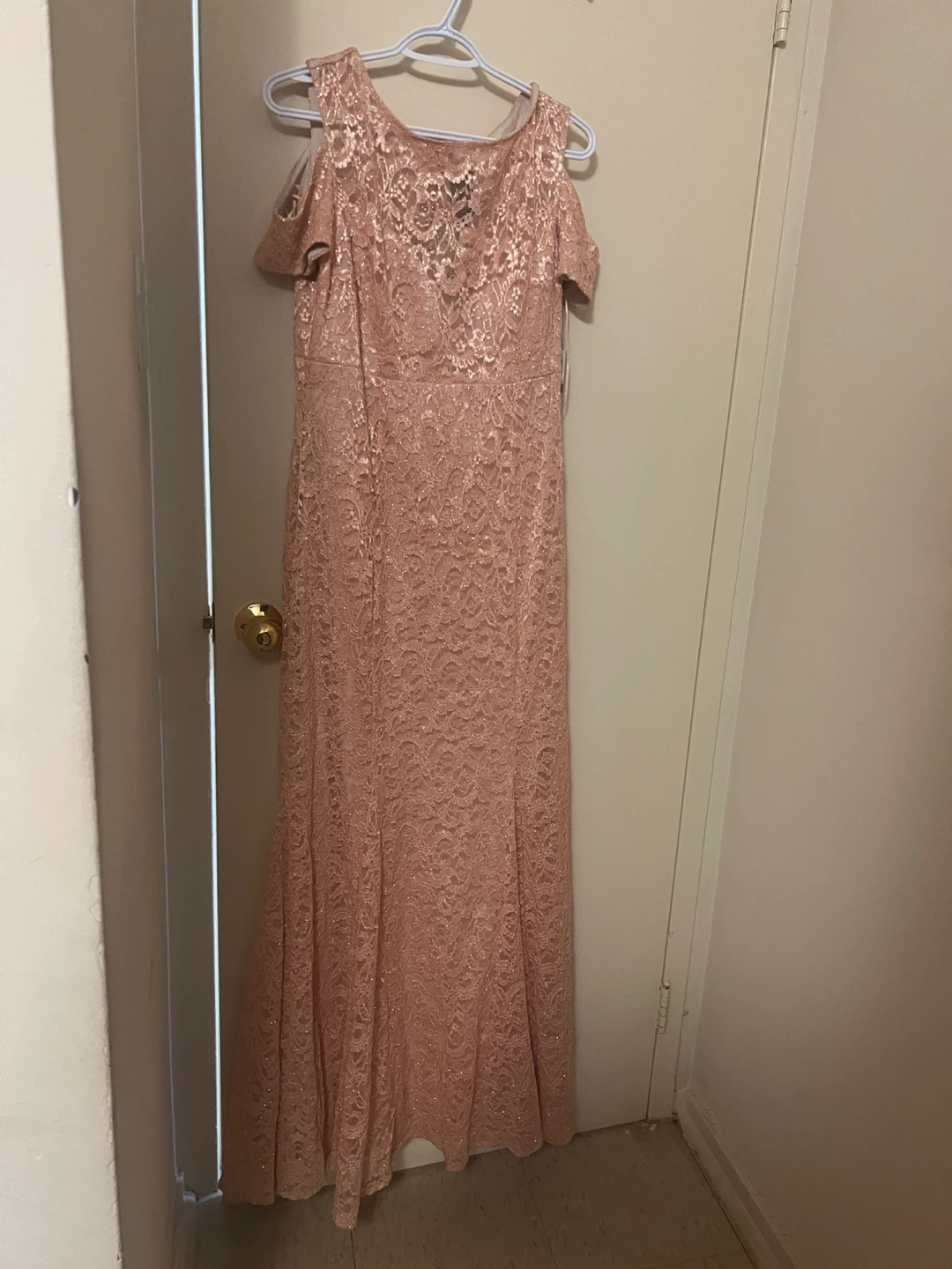 Nightway Apricot Nude Lace Cold Shoulder Maxi Dress Size 14