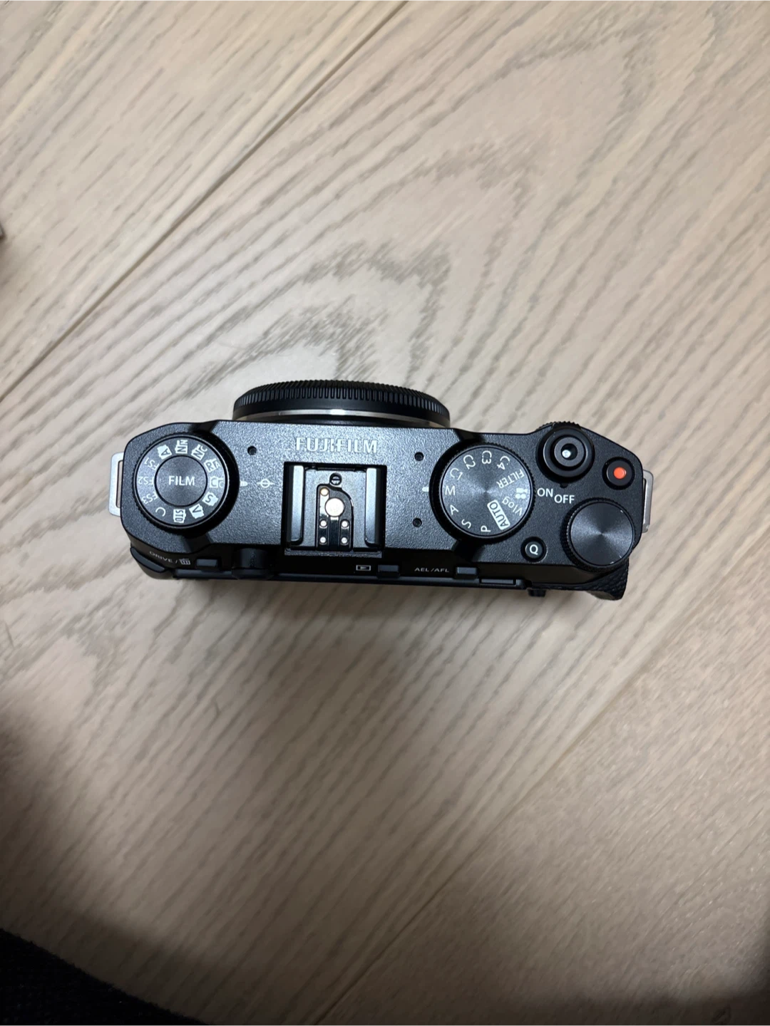 Fujifilm X-M5 Camera with kit lens - photo 3