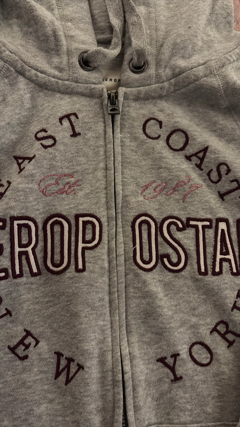 Aeropostale East Coast New York Zip-Up Hoodie