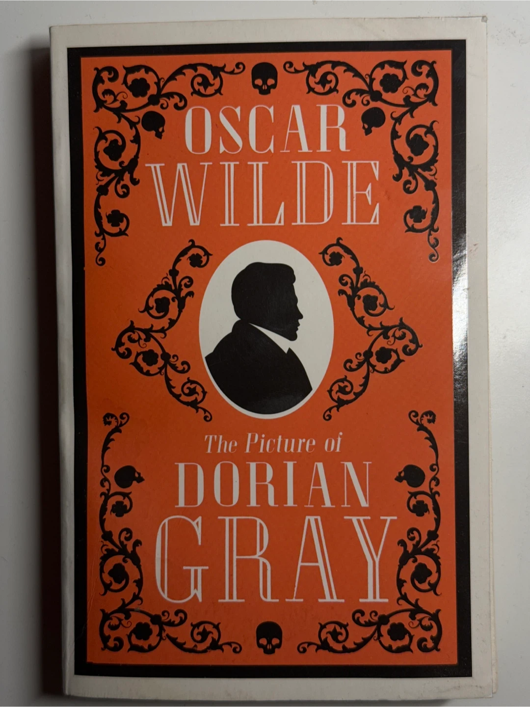 The Picture of Dorian Gray by Oscar Wilde: Classic Novel
