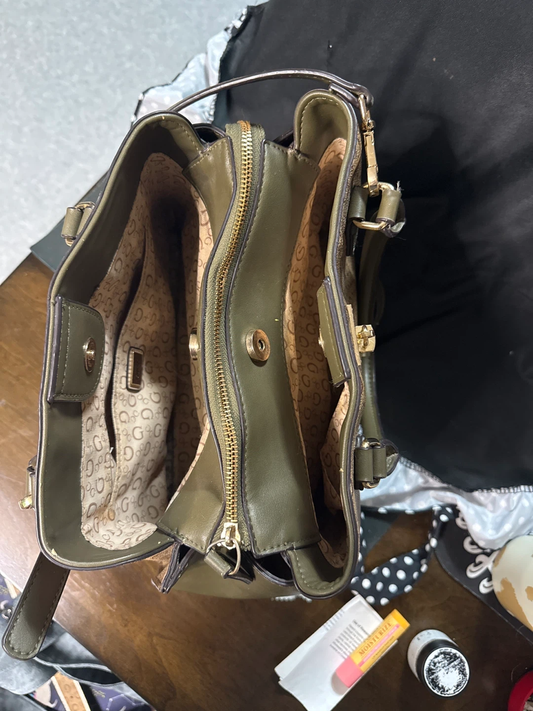 “Authentic Guess Monogram Tote Purse – Excellent Condition - photo 3