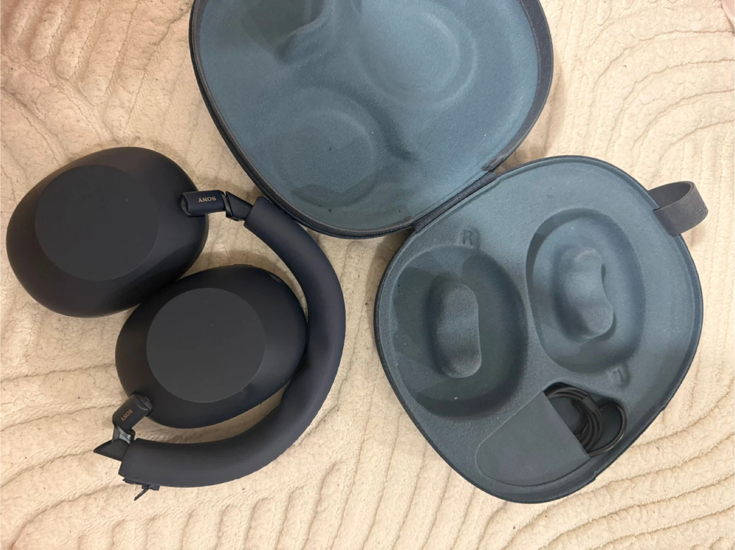 Sony WH-1000XM6 Noise Cancelling Headphones
