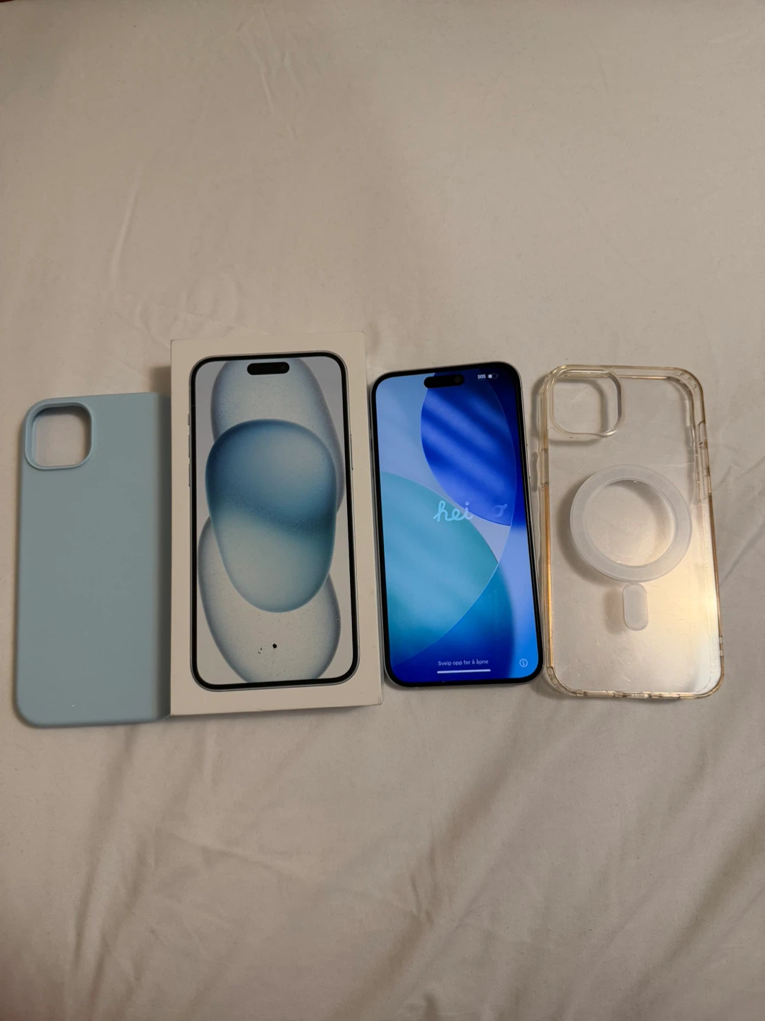 Blue iphone 15 plus + cases - photo 2