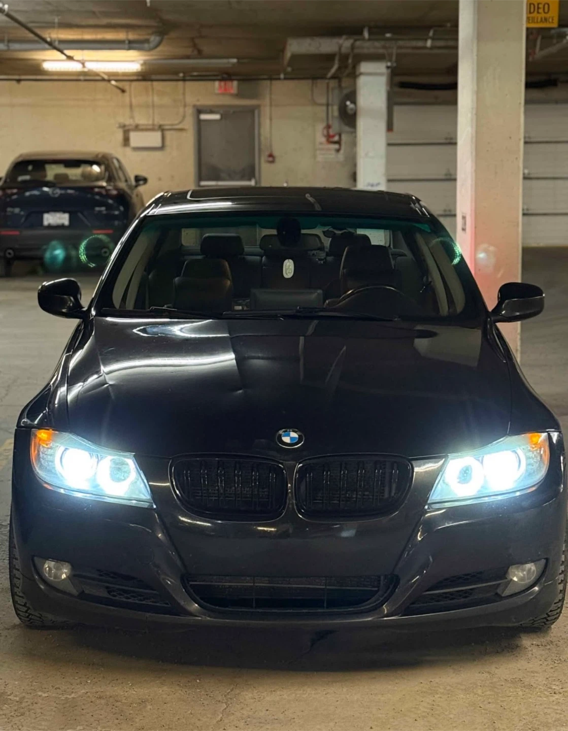 BMW 328i Sedan