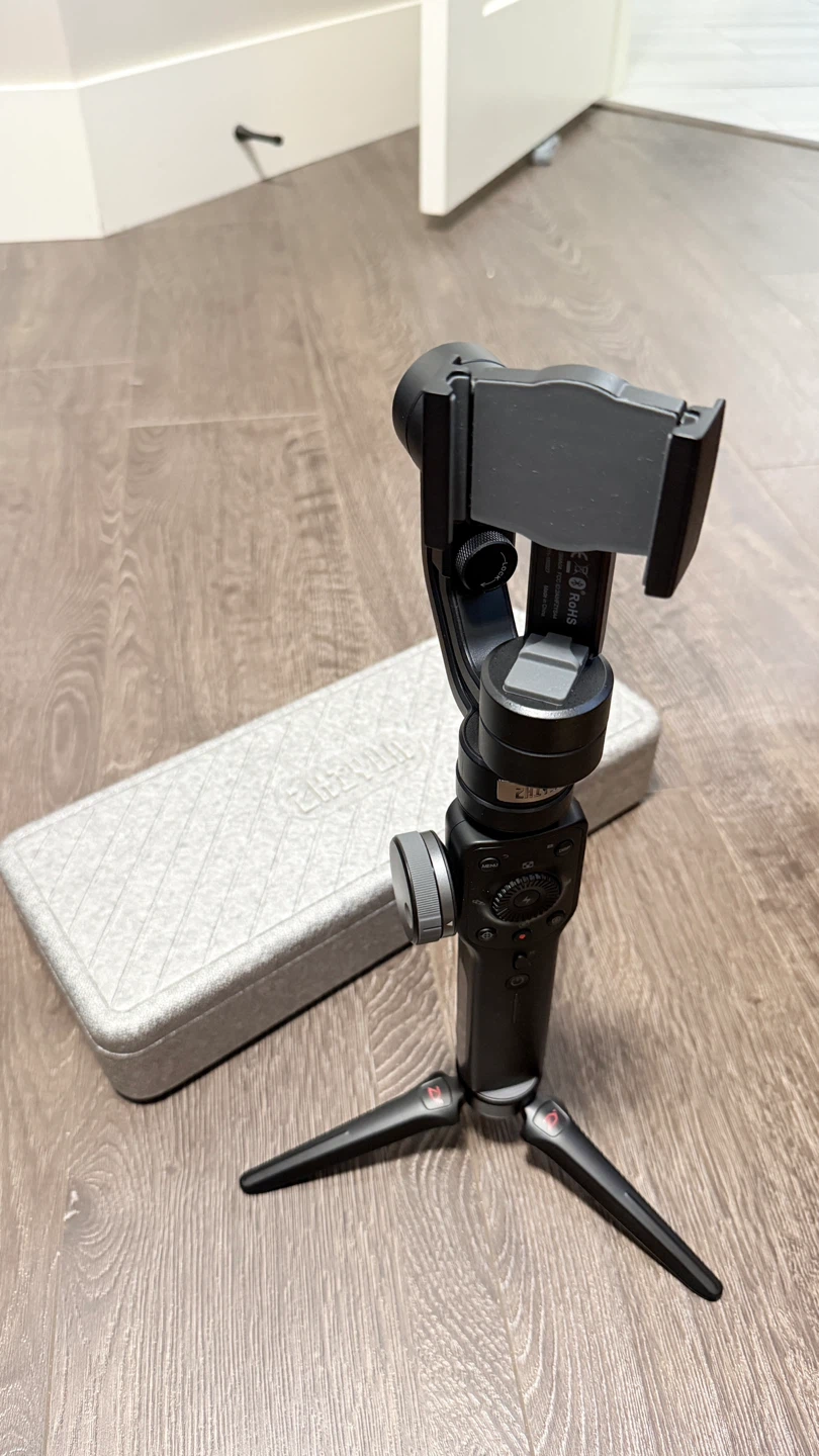 Zhiyun Smooth4 Gimbal Stabilizer. - photo 3