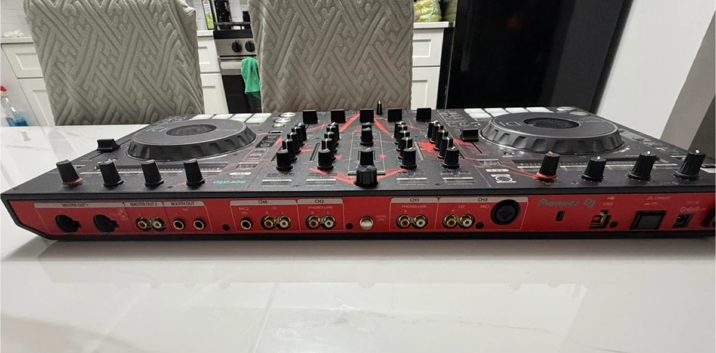 Pioneer DJ DDJ-SX2 DJ Controller with Serato - photo 4