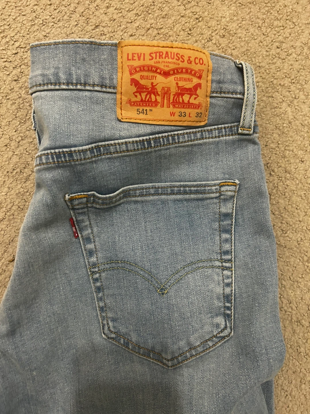 Men Levi's 541 Athletic Fit Jeans W33 L32 Light Wash - photo 2