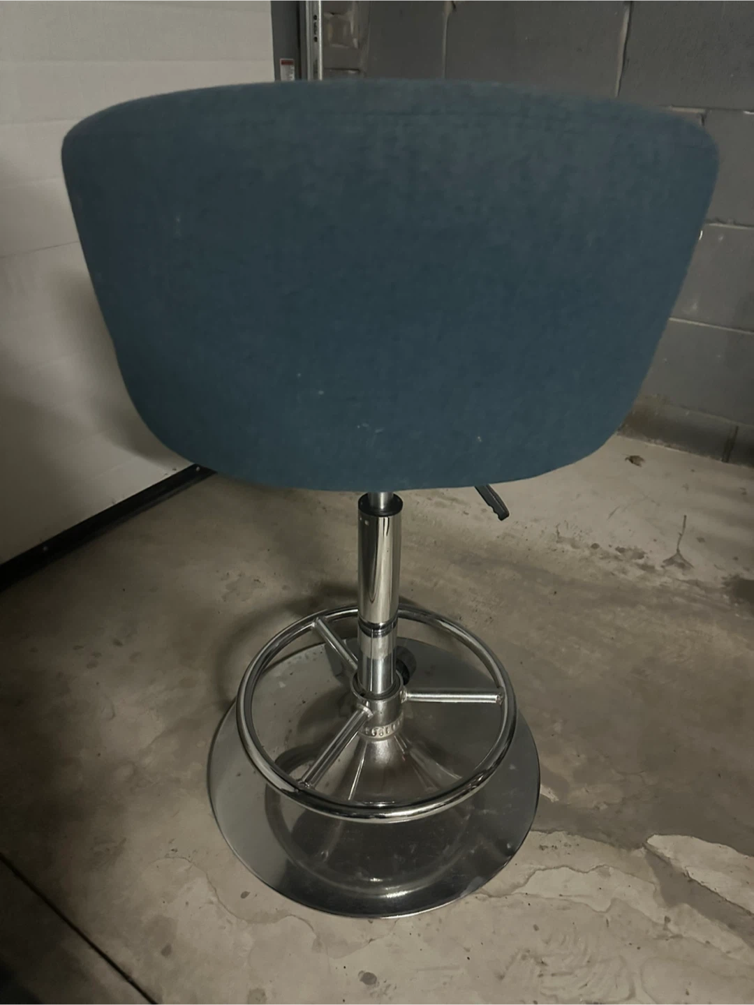Adjustable Bar Stool - photo 2