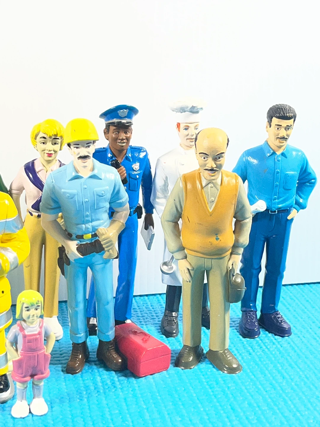 Vintage Toy Figures Assortment - photo 4
