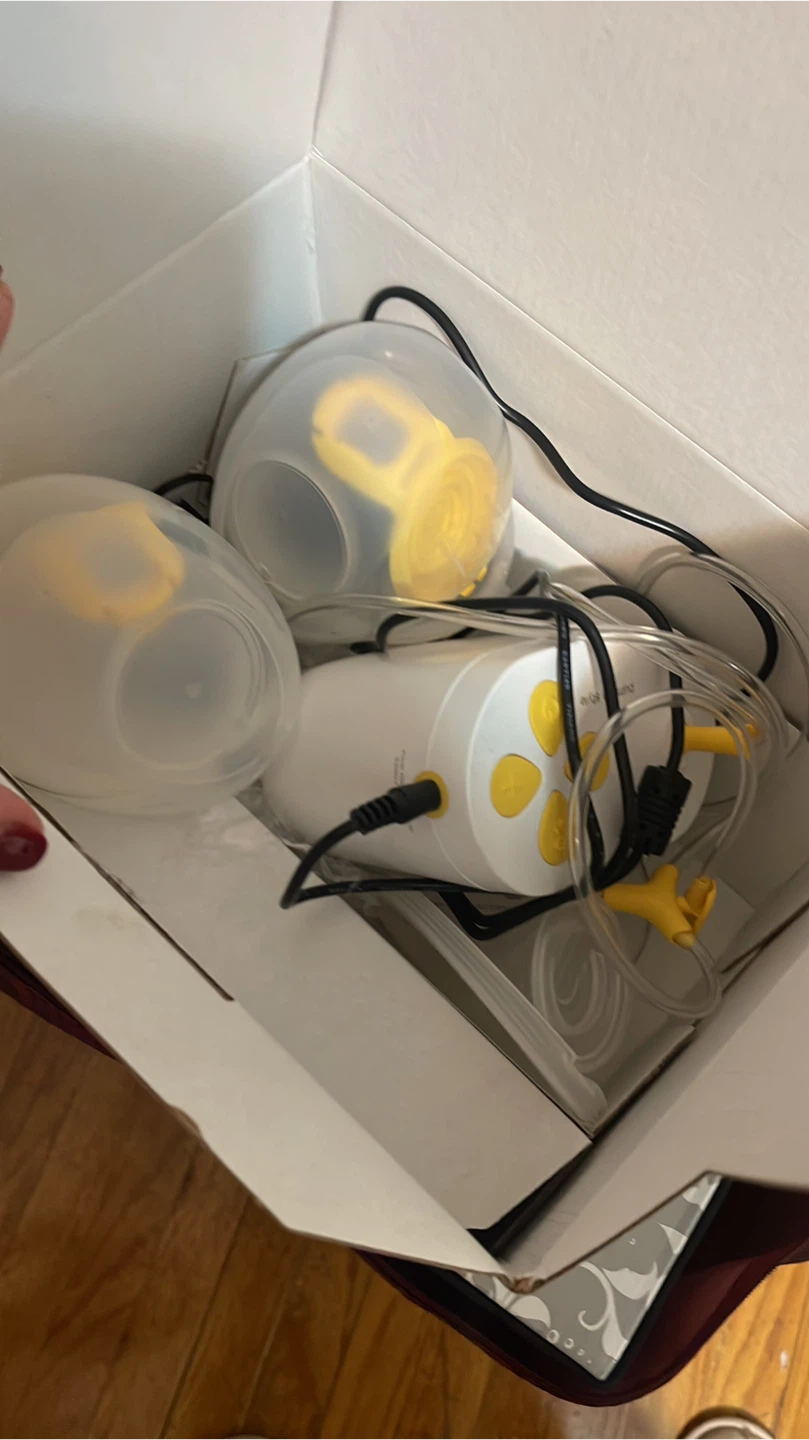 Medela Pump In Style Hands-Free Double Electric Breast Pump - photo 3