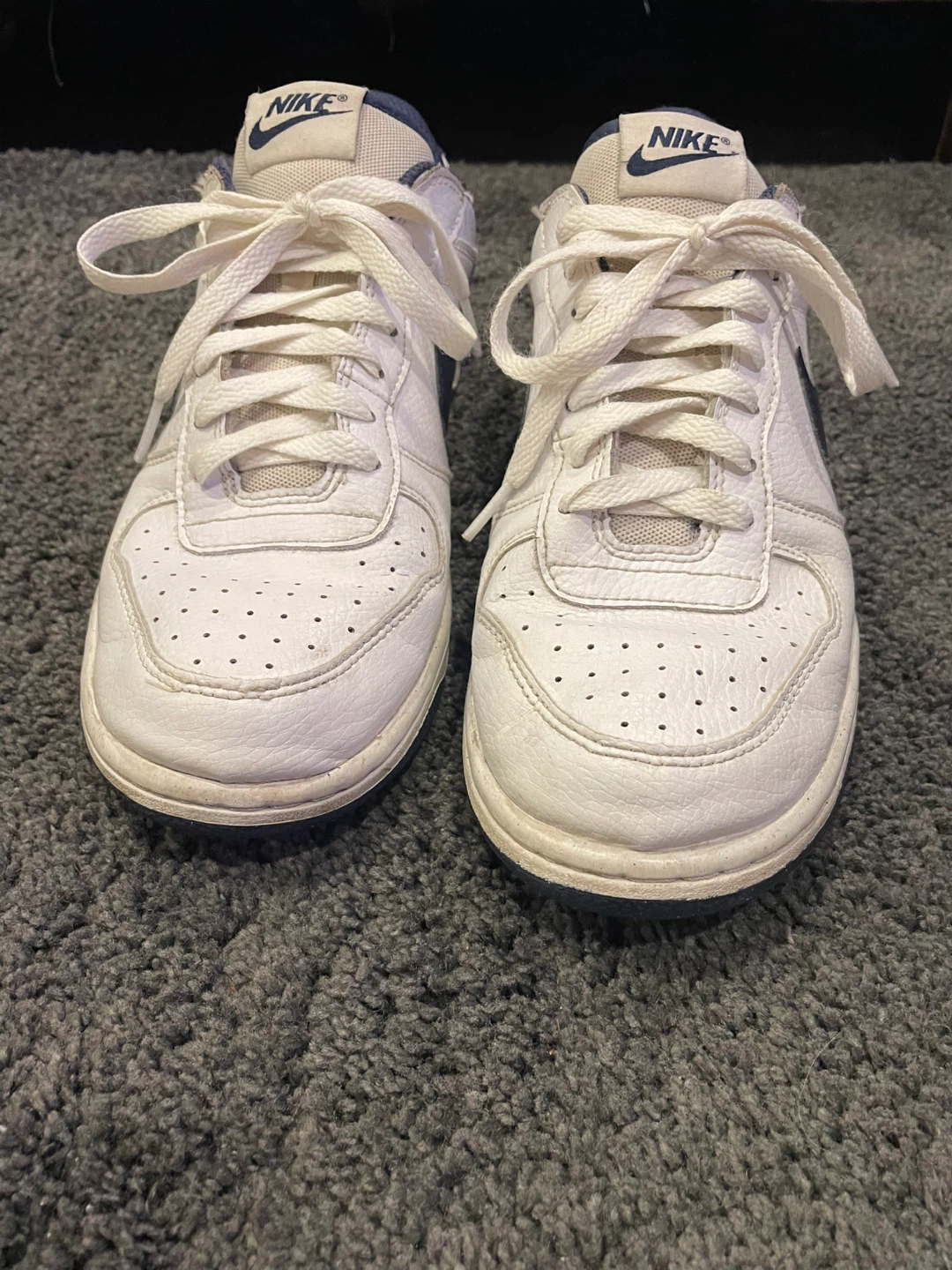 Nike White and Navy Sneakers - US Size 8.5 - photo 3