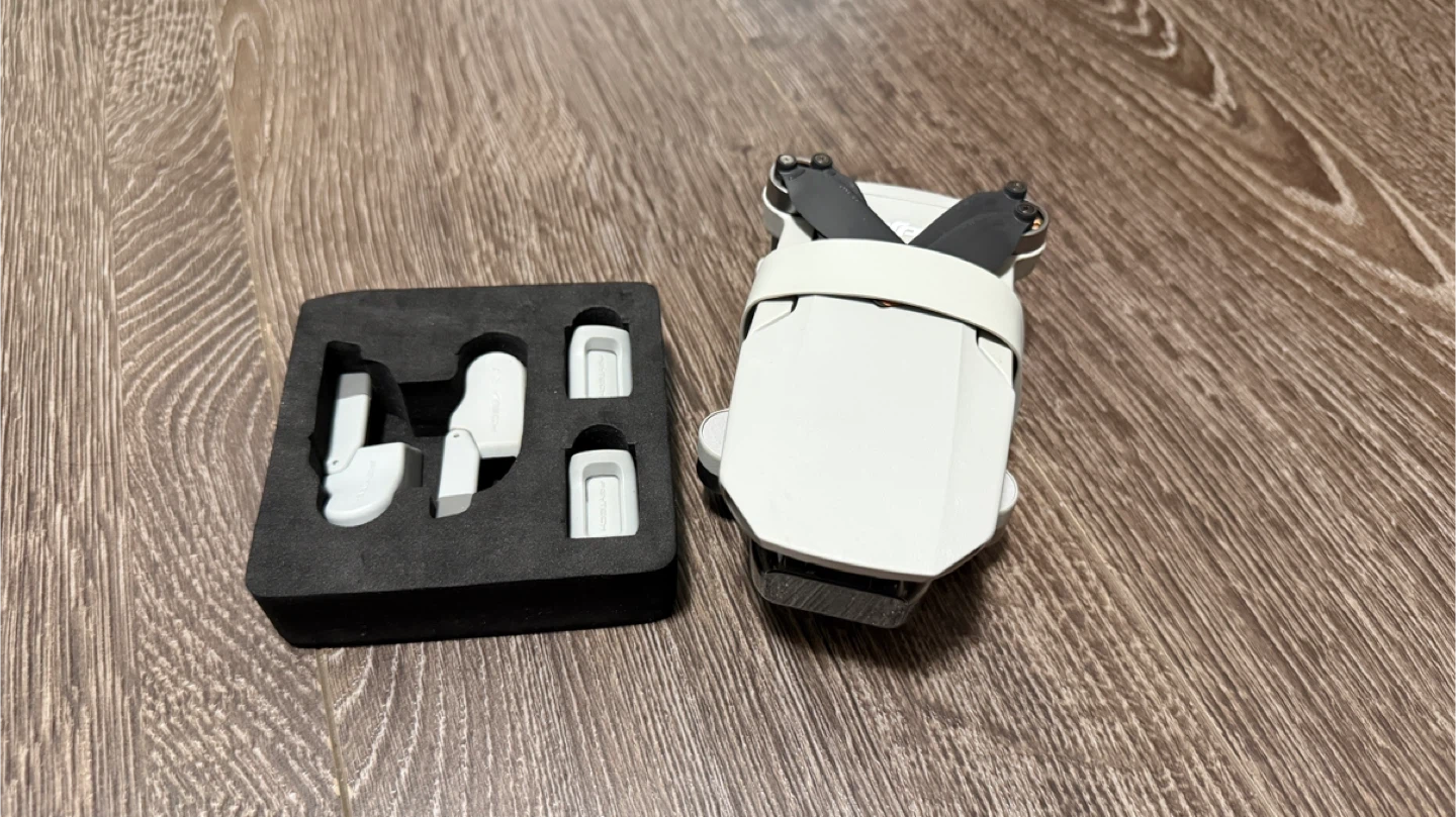 DJI Mini 2 Fly More Combo Drone - photo 3