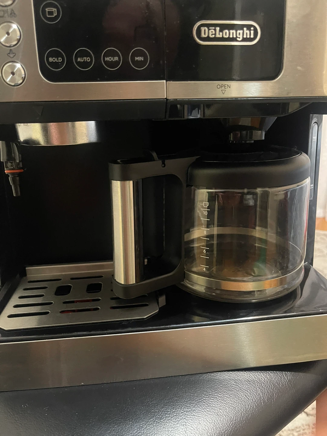 DeLonghi Coffee Machine with Carafe and Portafilter - photo 2