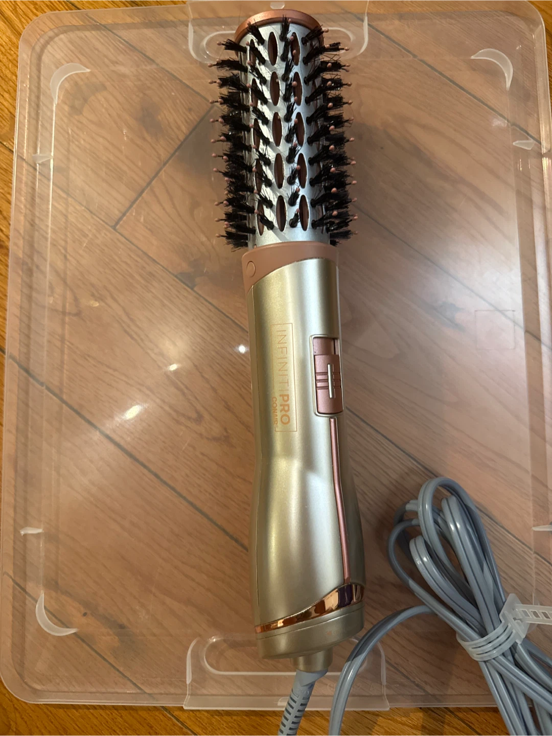 Air Brush - Conair Infinitipro Frizz Free