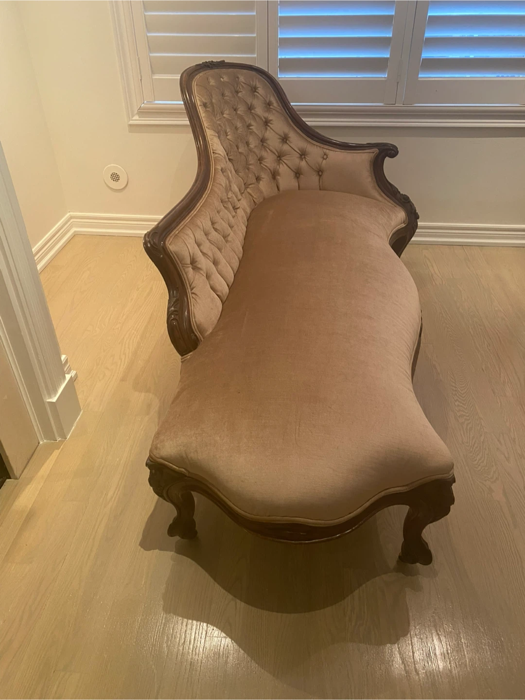 Vintage Chaise Lounge - Tufted Velvet Sofa - photo 2