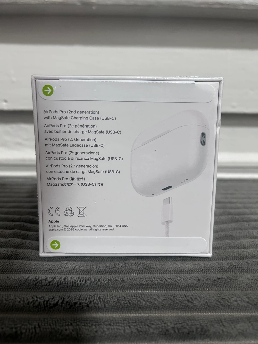 Apple AirPods Pro 2nd gen - photo 3