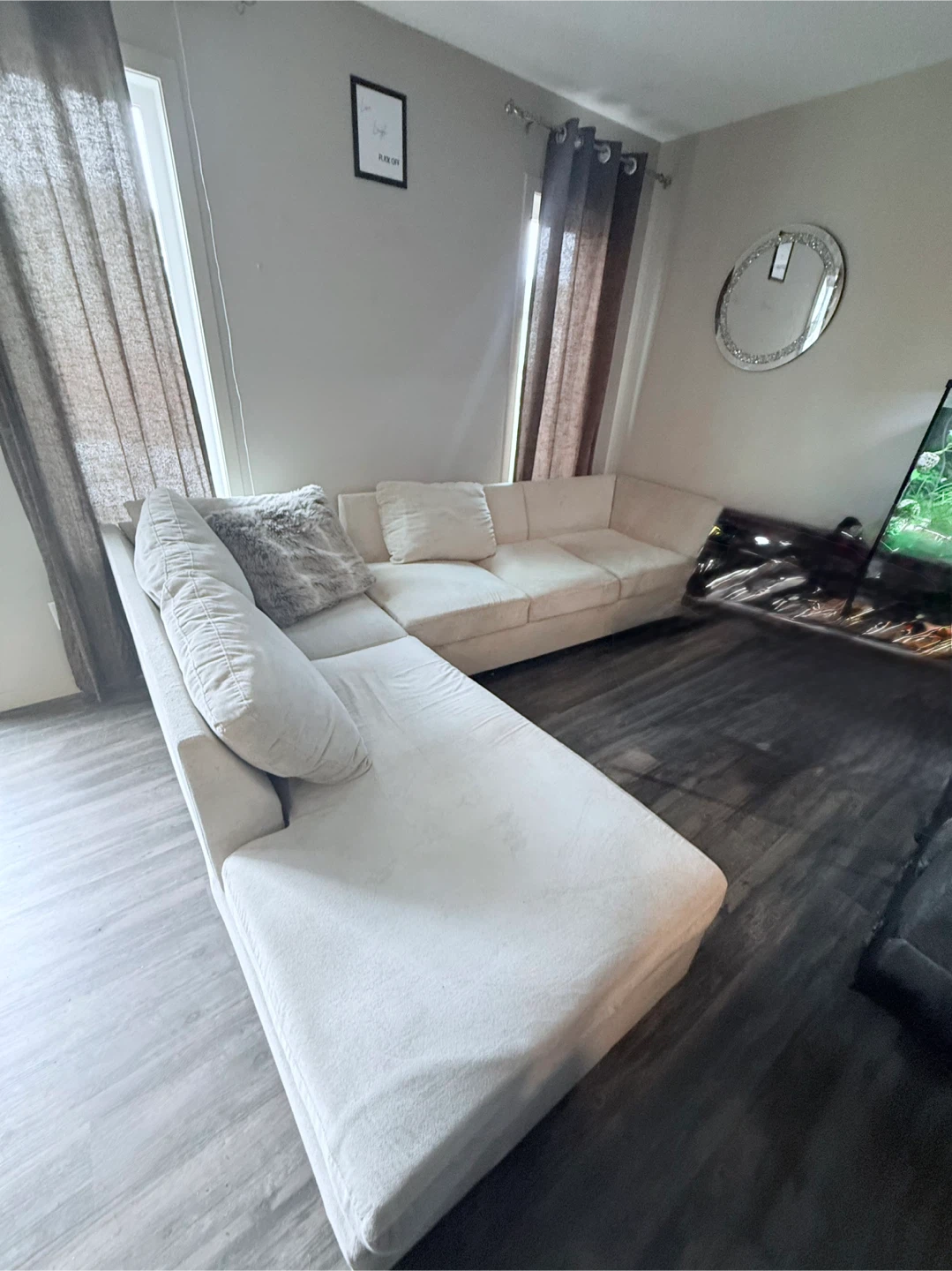 Cream Sectional Sofa - photo 3