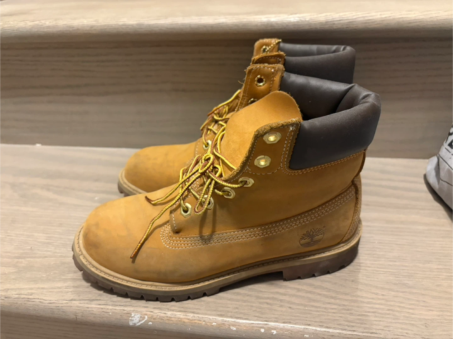Timberland Classic Yellow Boots Size 6 M - photo 3