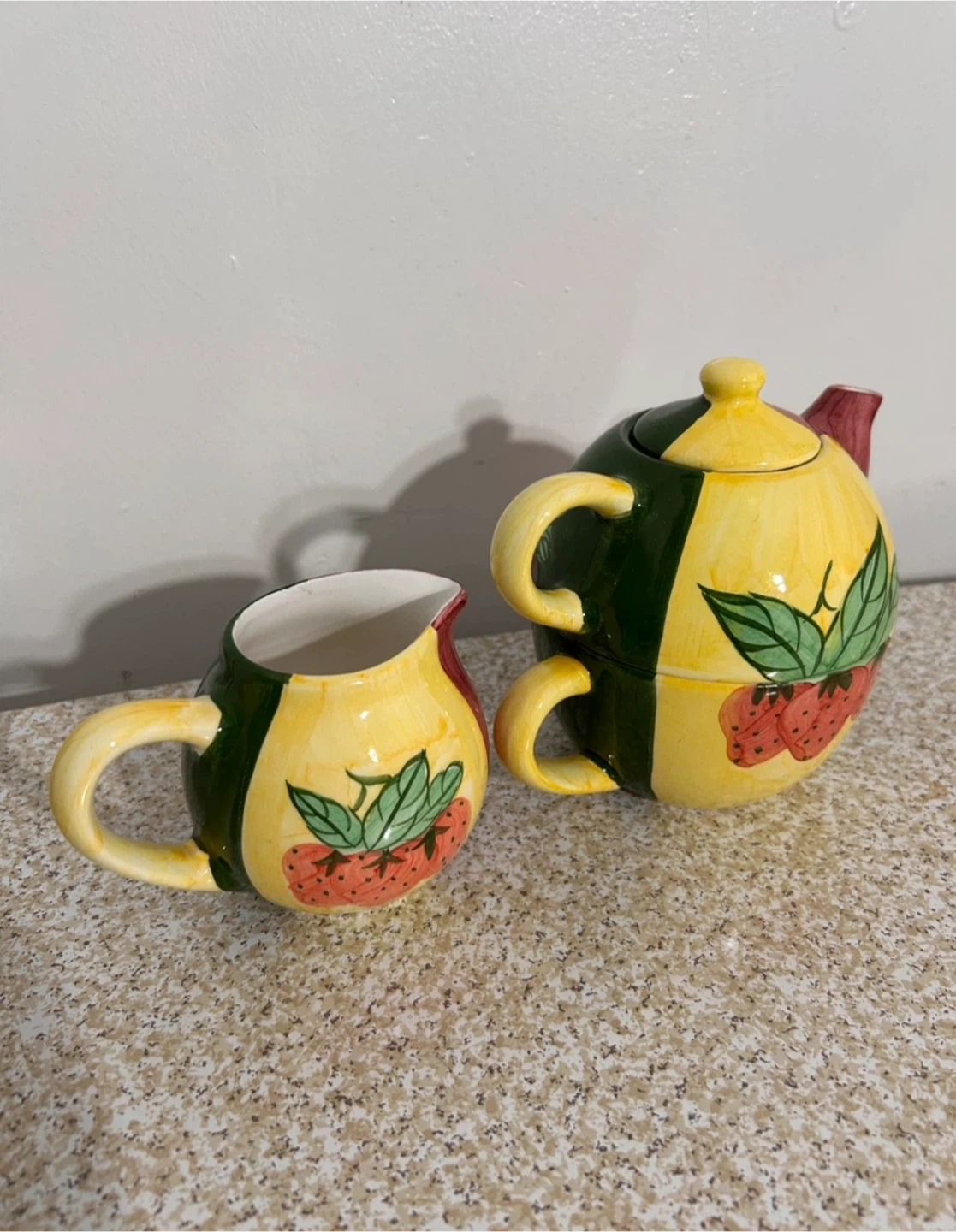 Strawberry Teapot and Creamer Set - photo 2