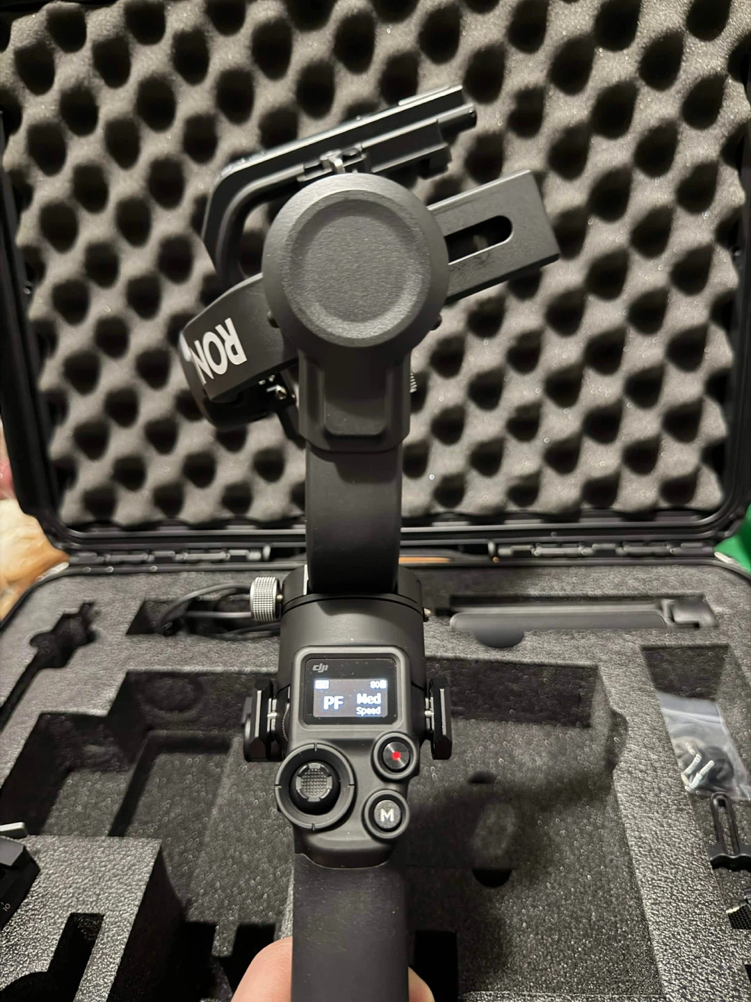 DJI Ronin-SC2 Gimbal Stabilizer with Case and Accessories - photo 4