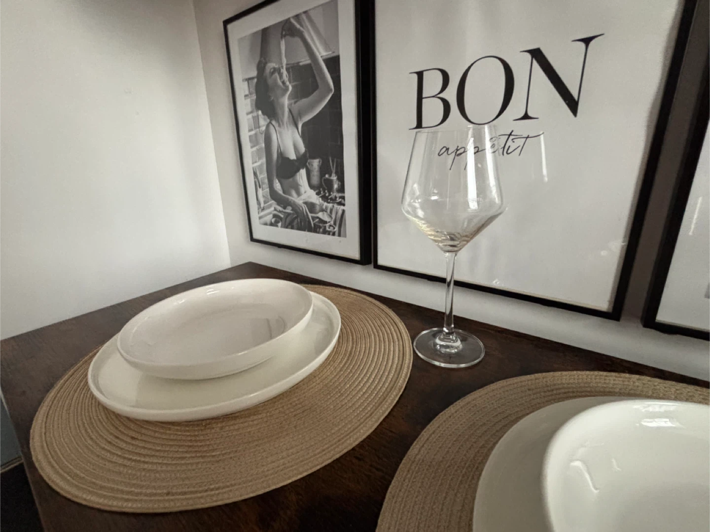 Set of 2 Wine Glasses + Set plates - photo 3